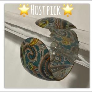 *SOLD* 🌟HOST PICK🌟1980’s Paisley Acrylic/Plastic Cuff